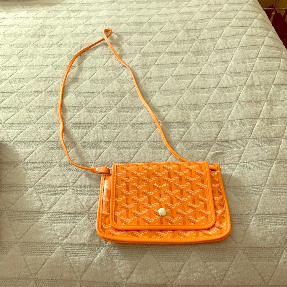 Goyard orange pouchlette, only used a couple times